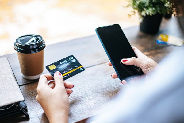 DRIVING NEW CUSTOMER ACQUISITION WITH APP USABILITY